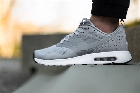 nike air max tavas damen grau|Nike Air Max Tavas Review .